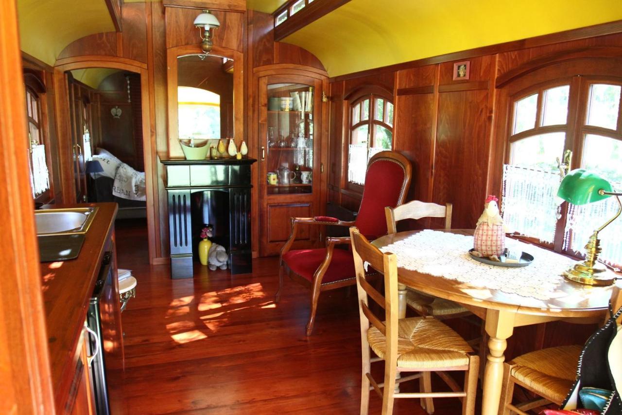 Les Roulottes Du Lot Bed & Breakfast Грама Екстериор снимка